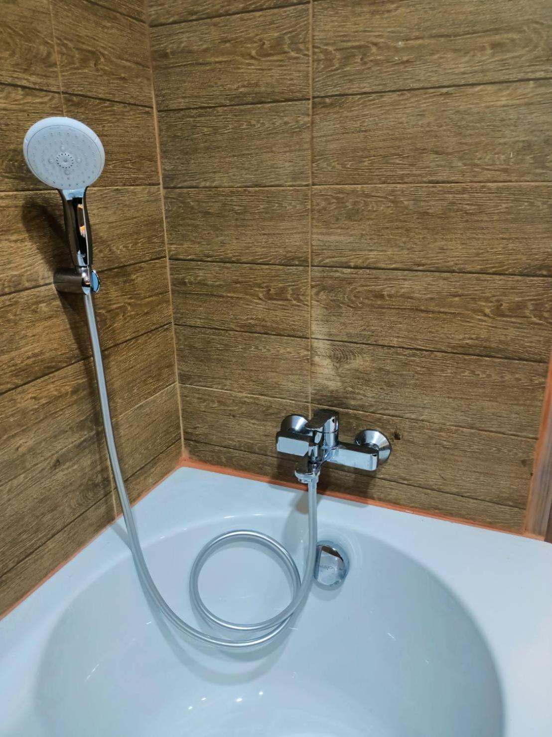 Mayflower Grande Suite Hotel Phitsanulok Bagian luar foto