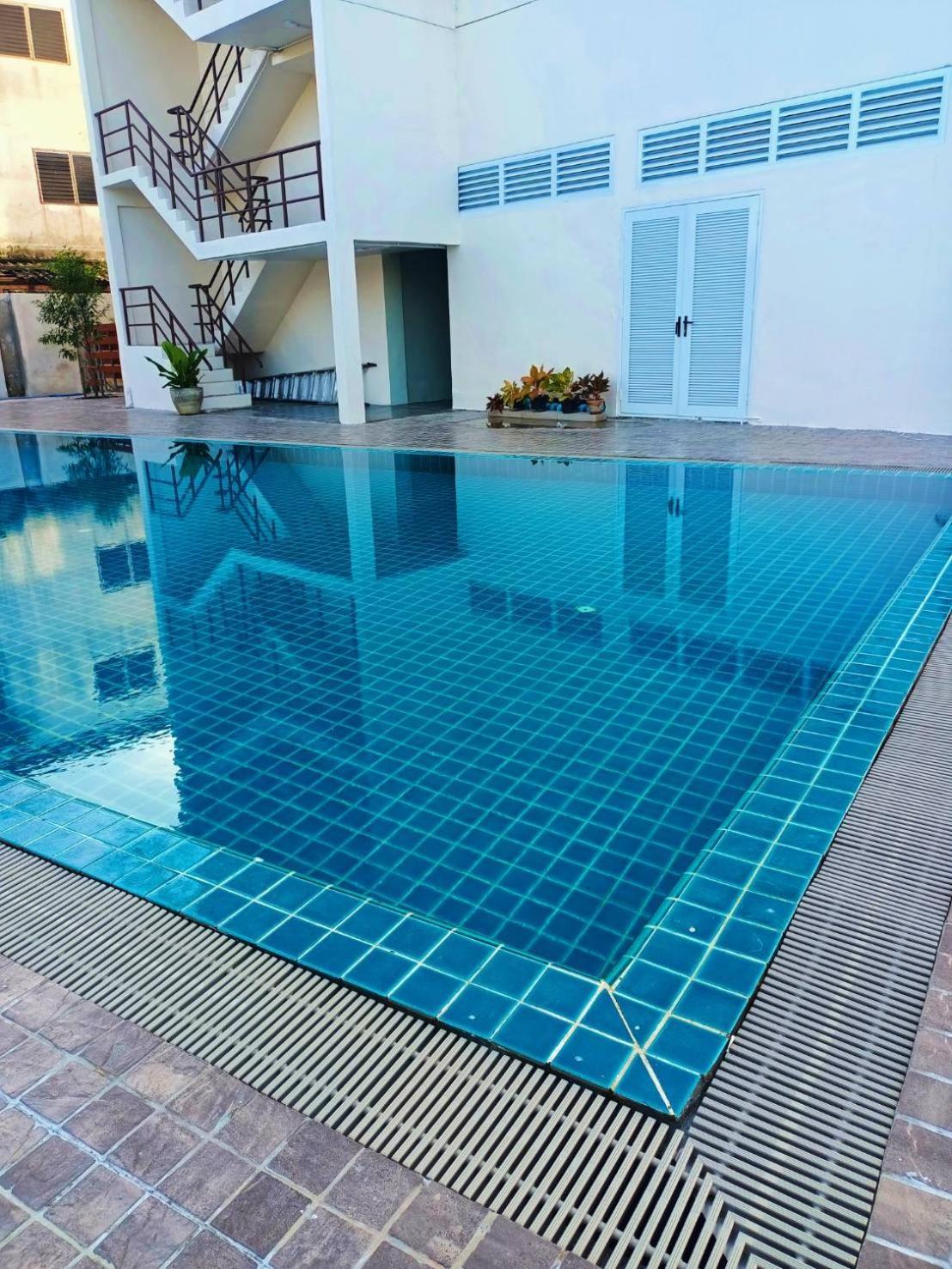 Mayflower Grande Suite Hotel Phitsanulok Bagian luar foto