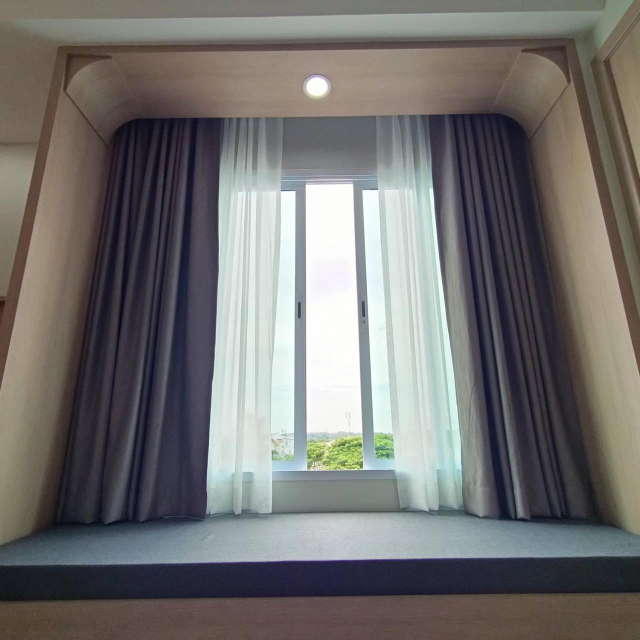 Mayflower Grande Suite Hotel Phitsanulok Bagian luar foto